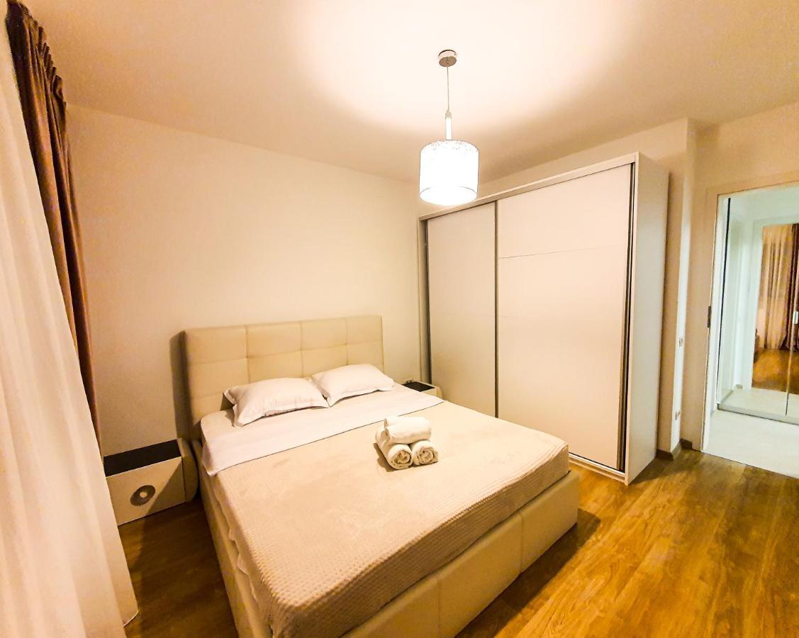 Luxurious Retreat 1Br Apartment With Netflix, Private Parking And Self Check In Popesti-Leordeni Экстерьер фото